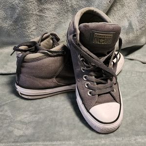 Converse Chuck Taylor All Star Foundation High Sneakers. Size:  Men 7 / Women 9